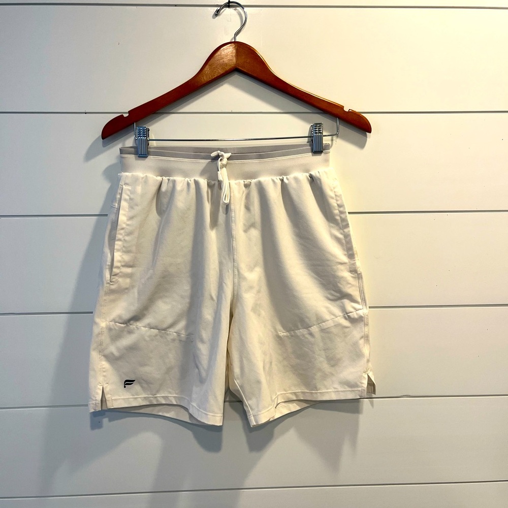 Fabletics lined short (bone color)